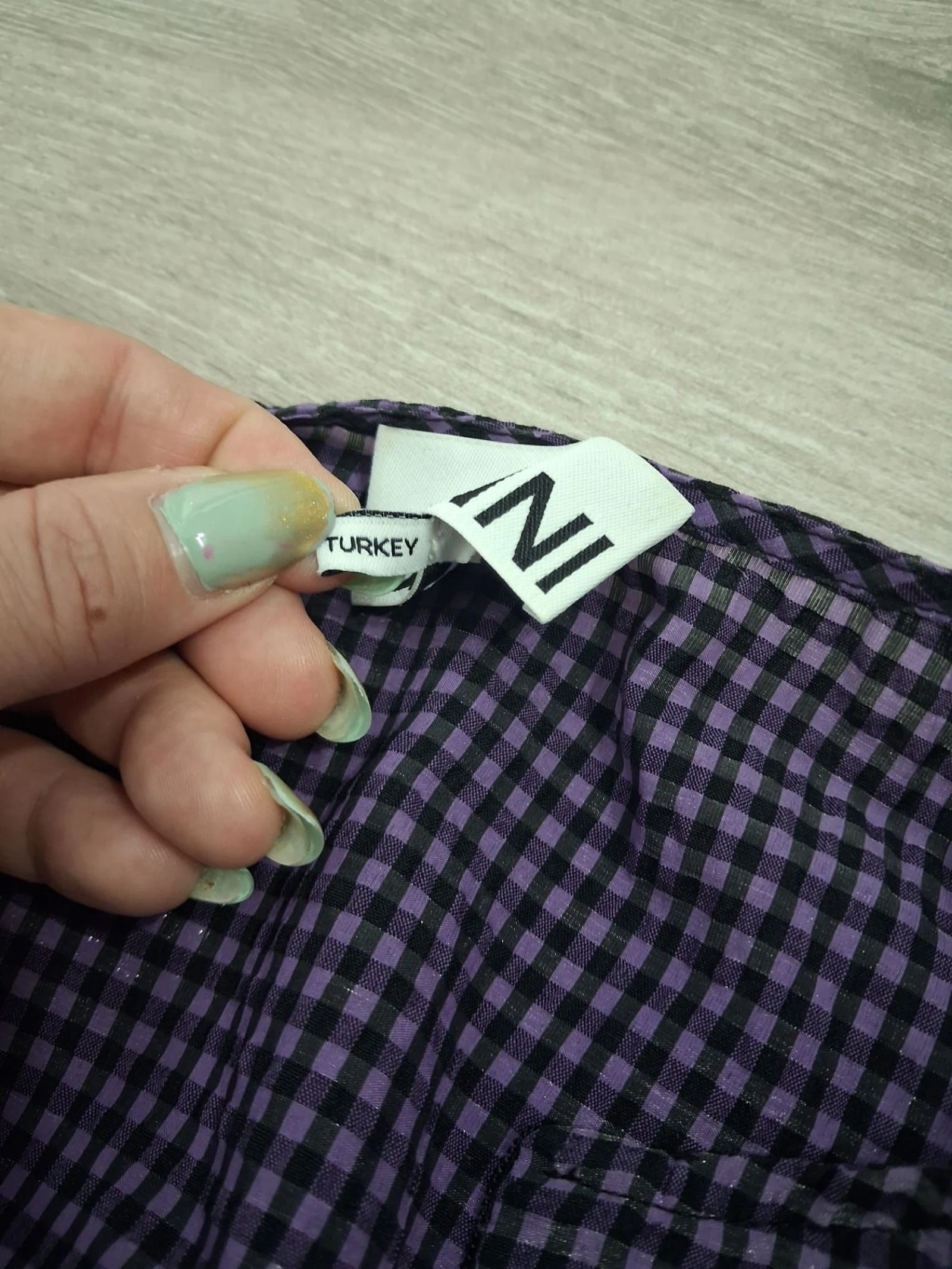 Vestido GANNI vichy morado con brillo sutil, mangas abullonadas T34 – photo 11